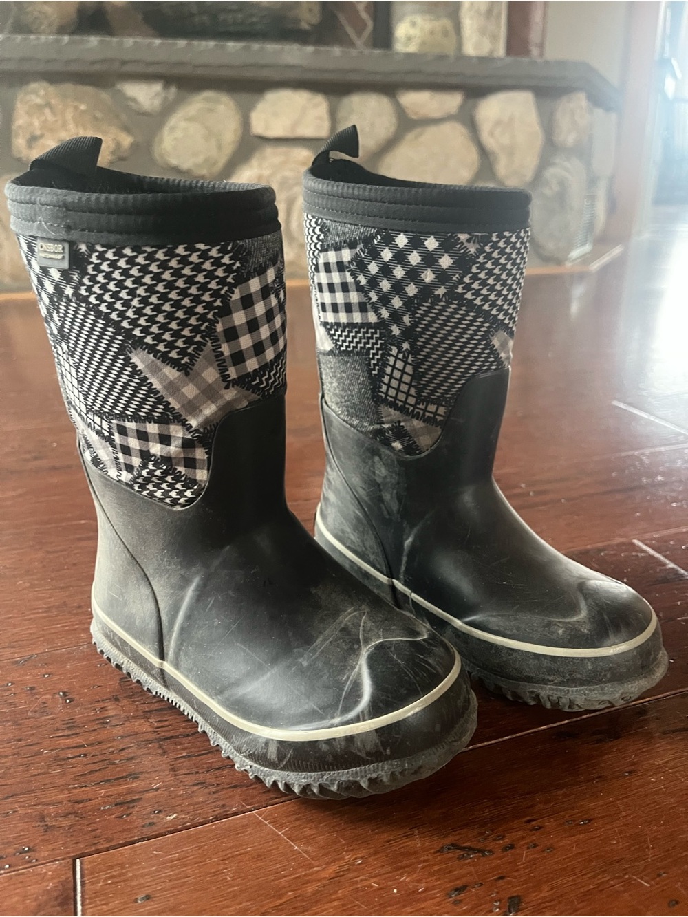 Kids Black Patterned Boots
